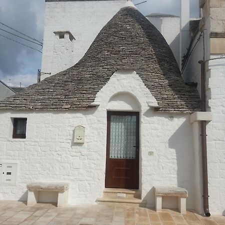アルベロベッロ Trulli Di Nonno Carloヴィラ 部屋 写真